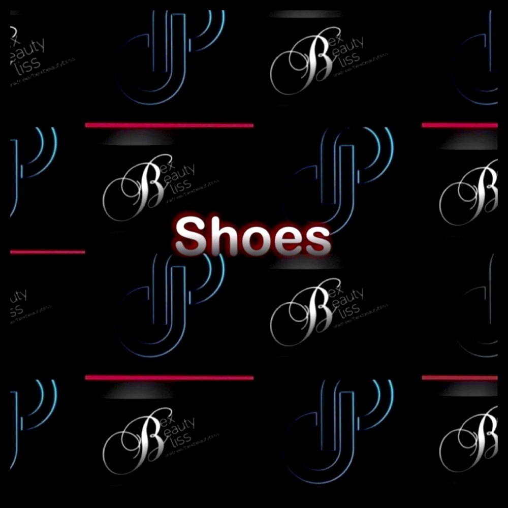 SHOES SECTION⇲